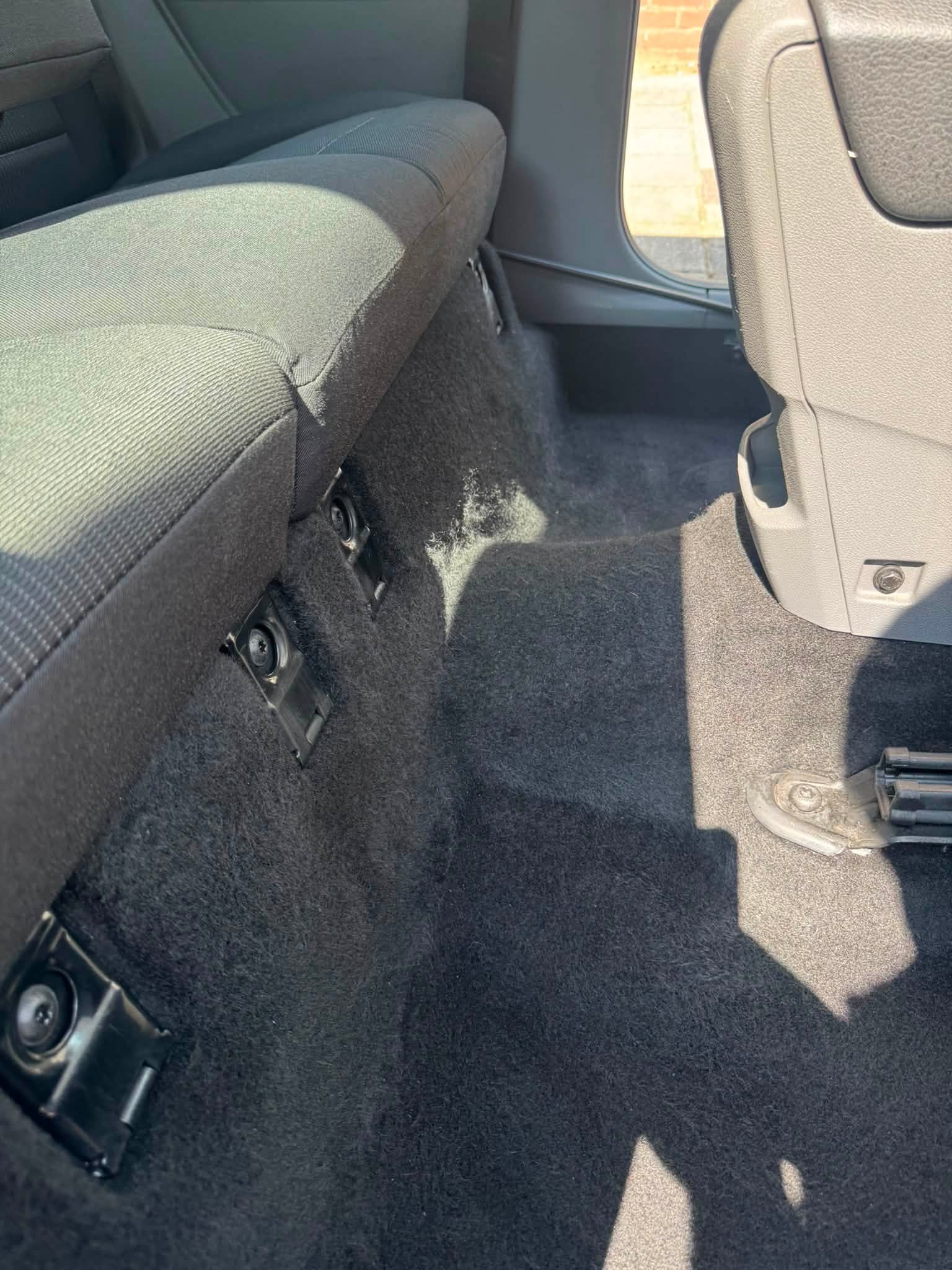 Autovloerbedekking na de reiniging